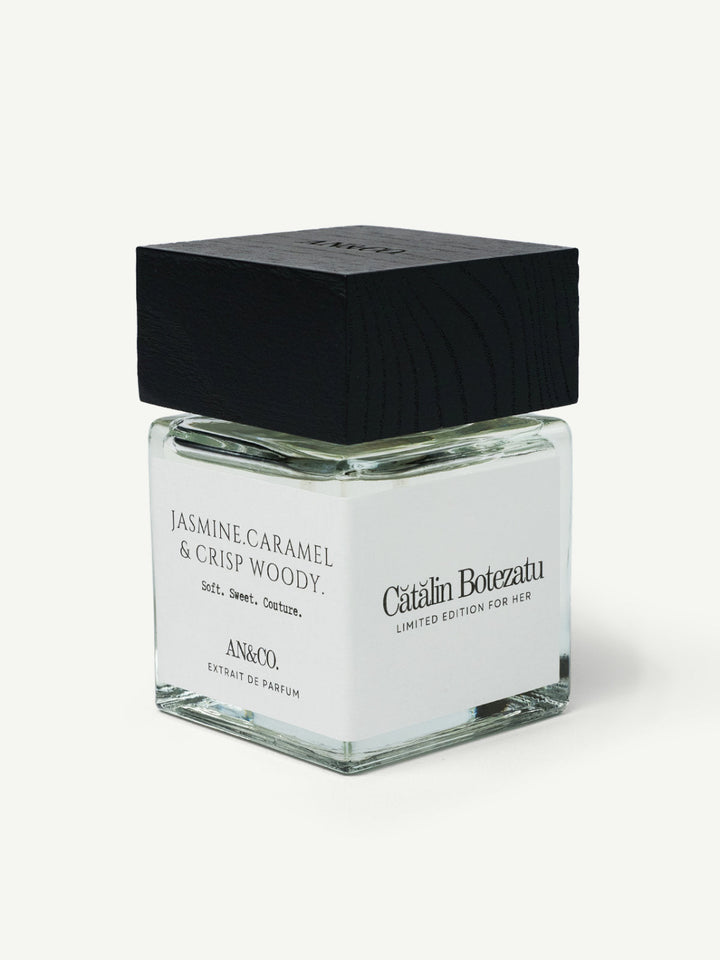 Parfum Catalin Botezatu pentru ea de nisa. 
JASMINE. CARAMEL & CRISP WOODY. 
LIMITED EDITION FOR HER.
100 ML.